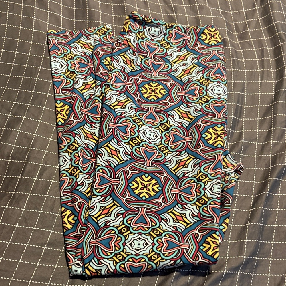 LulaRoe Colorful Celtic Pattern Leggings